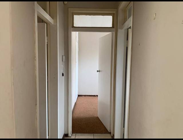 2 BEDROOM APARTMENT FOR SALE IN KEMPTON PARK EXT 3